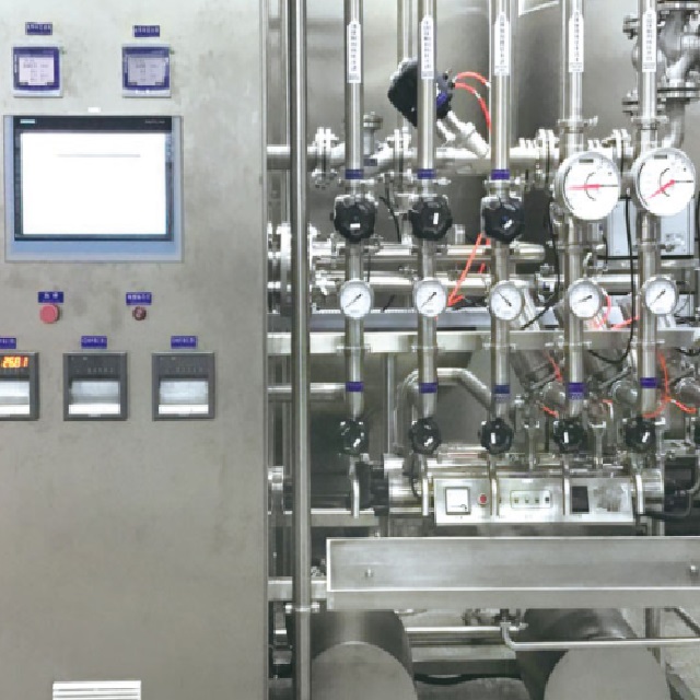 Pharmaceutical pure water storage distribution system